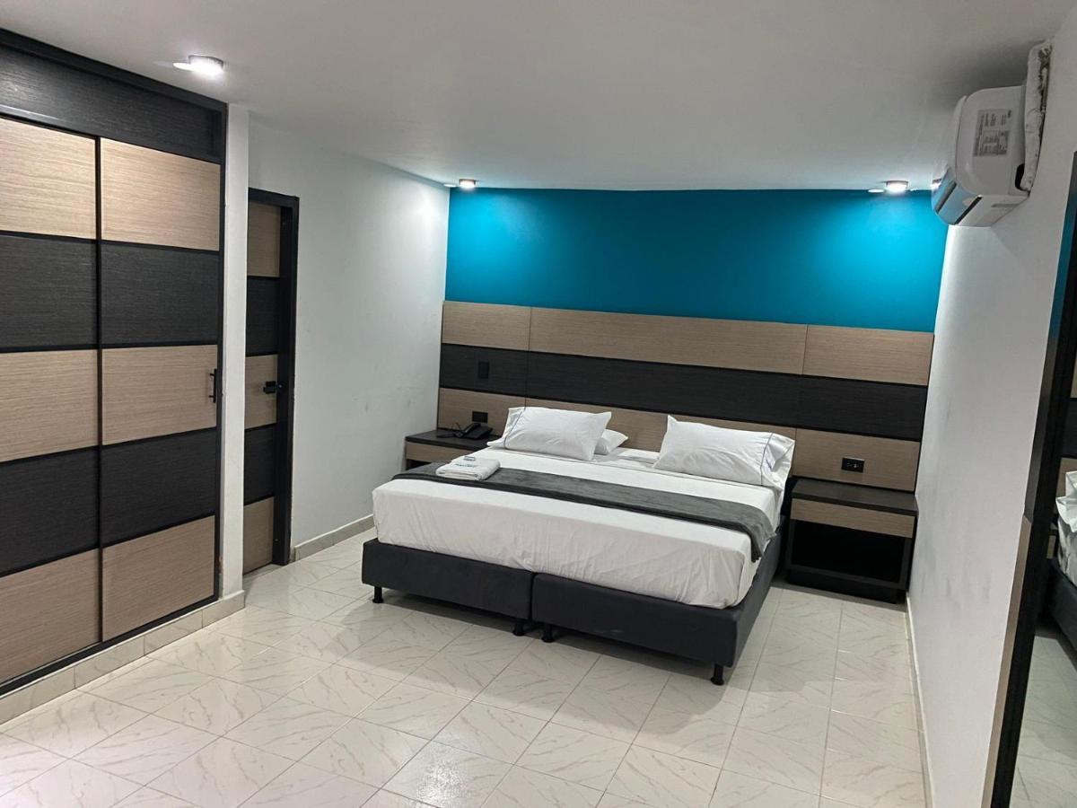 Hotel Plaza Real Ocana Ngoại thất bức ảnh