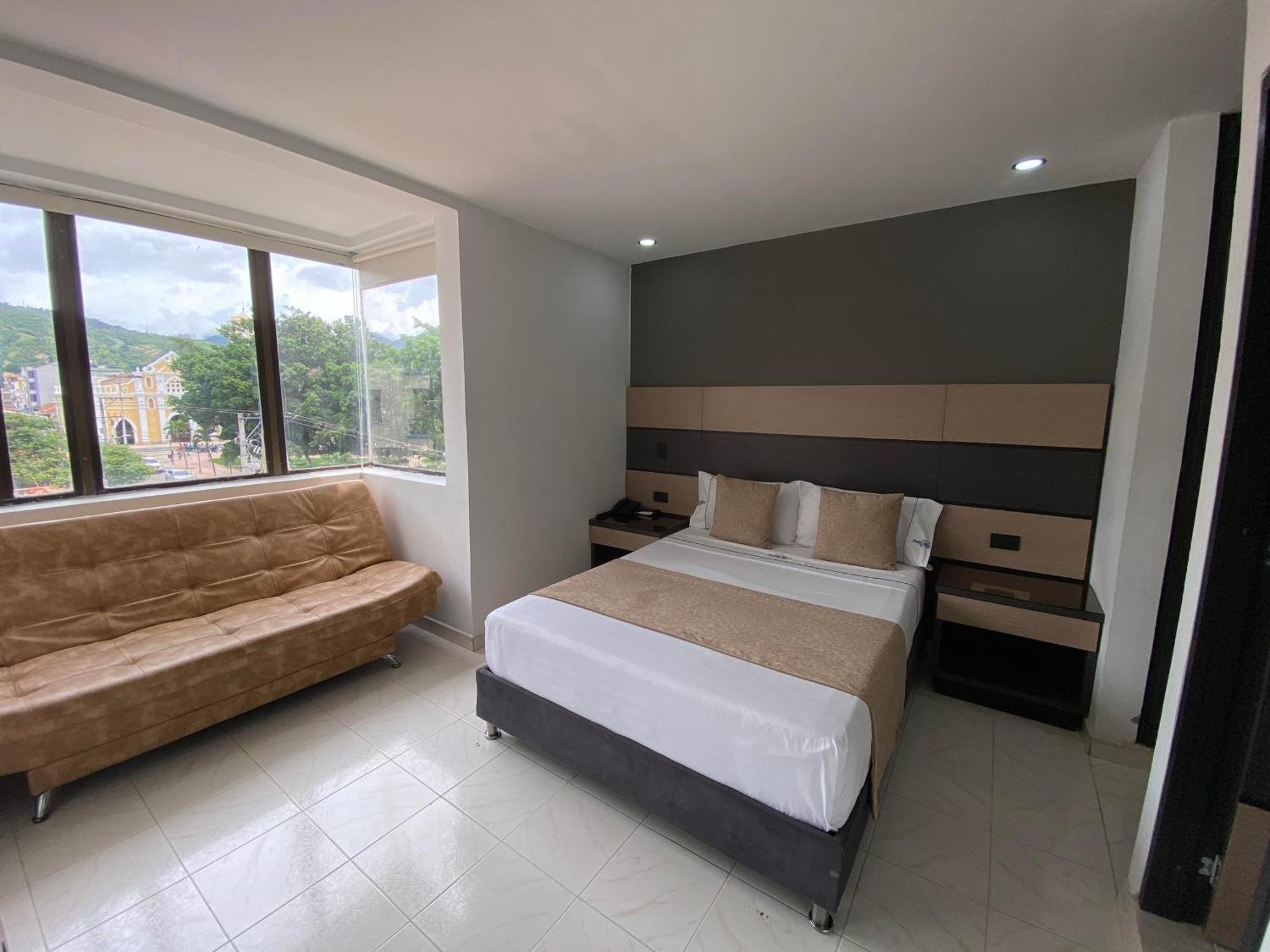 Hotel Plaza Real Ocana Ngoại thất bức ảnh