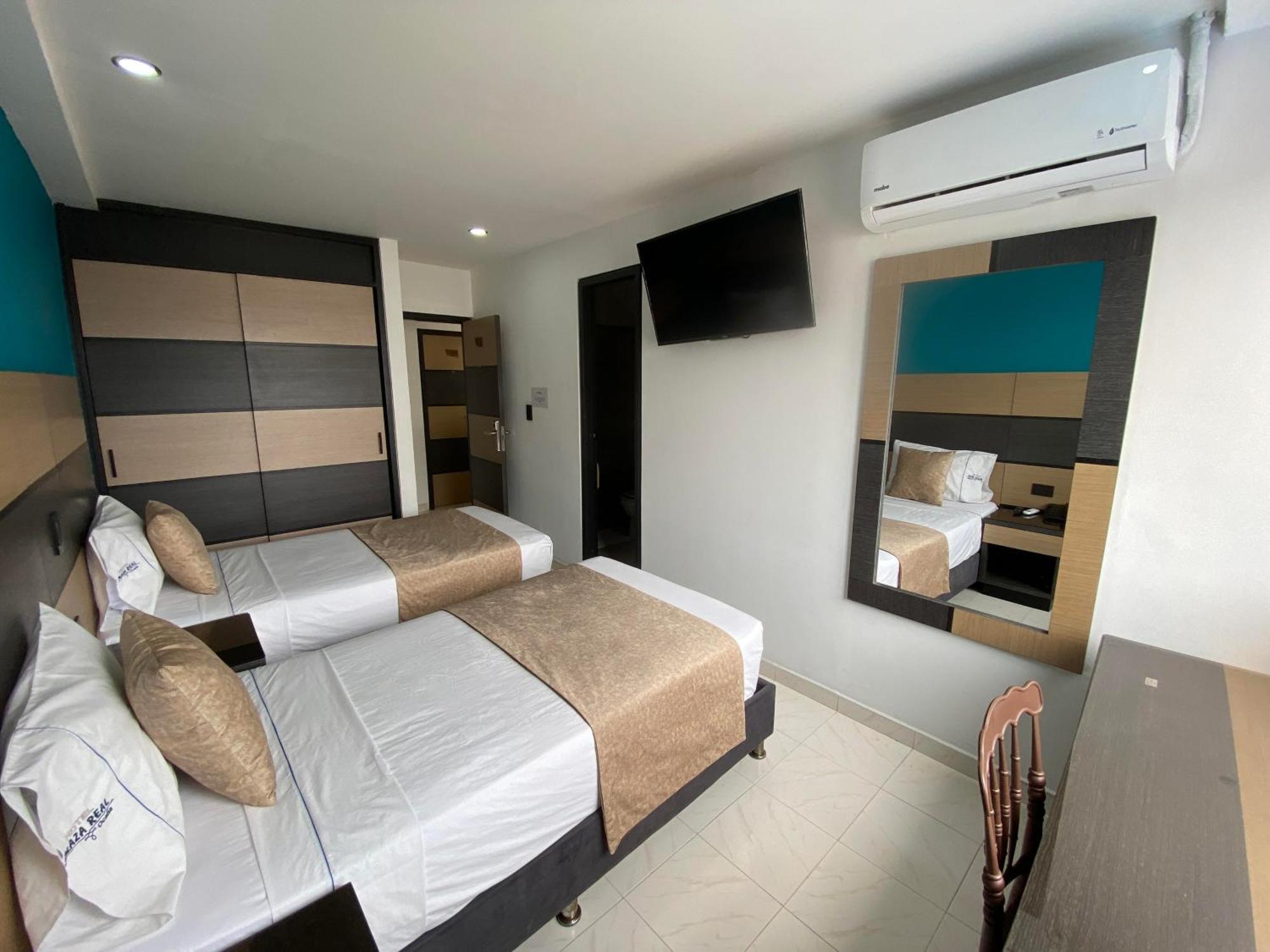 Hotel Plaza Real Ocana Ngoại thất bức ảnh