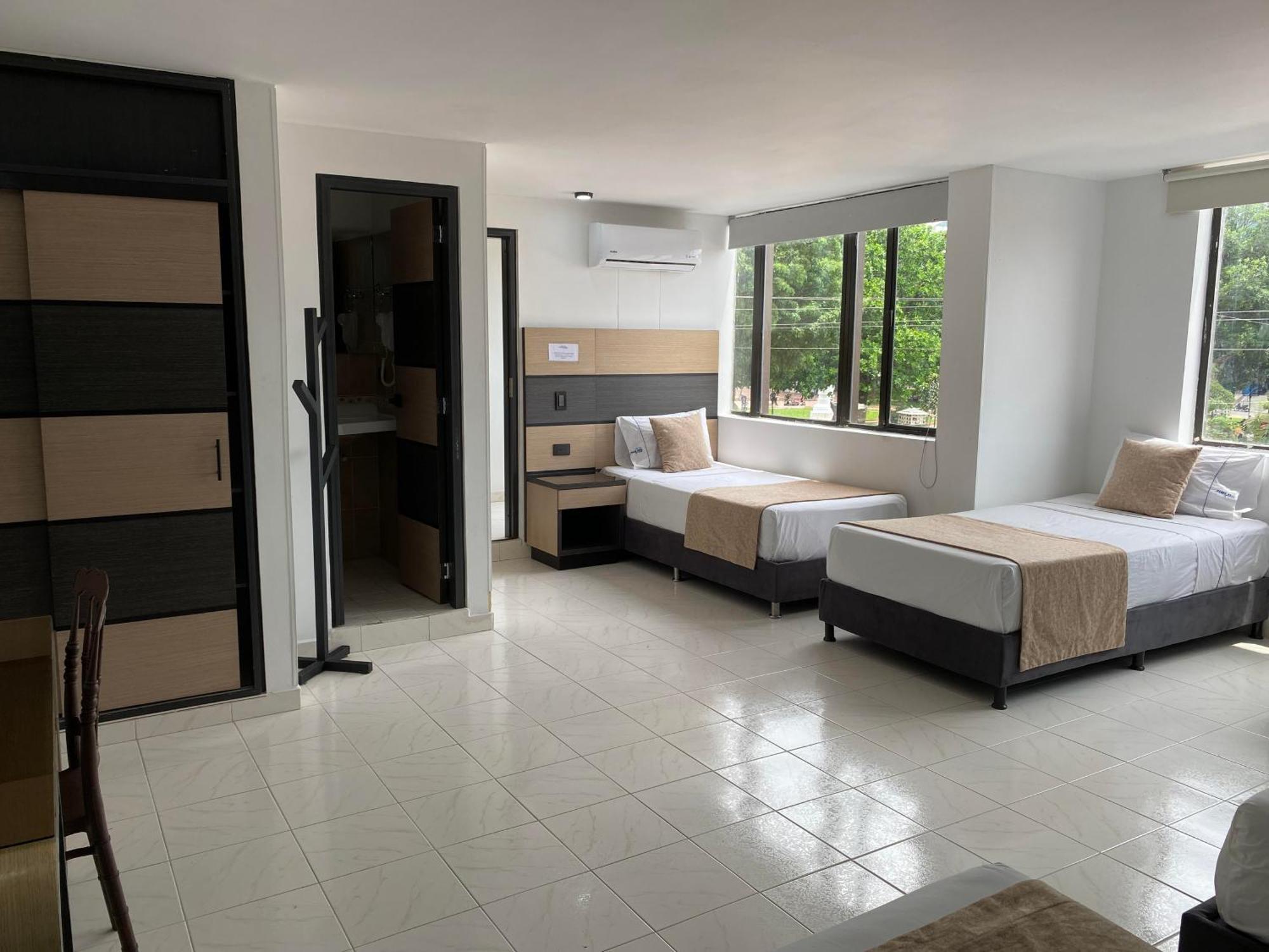 Hotel Plaza Real Ocana Ngoại thất bức ảnh